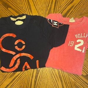 Men’s Hollister T’s size medium